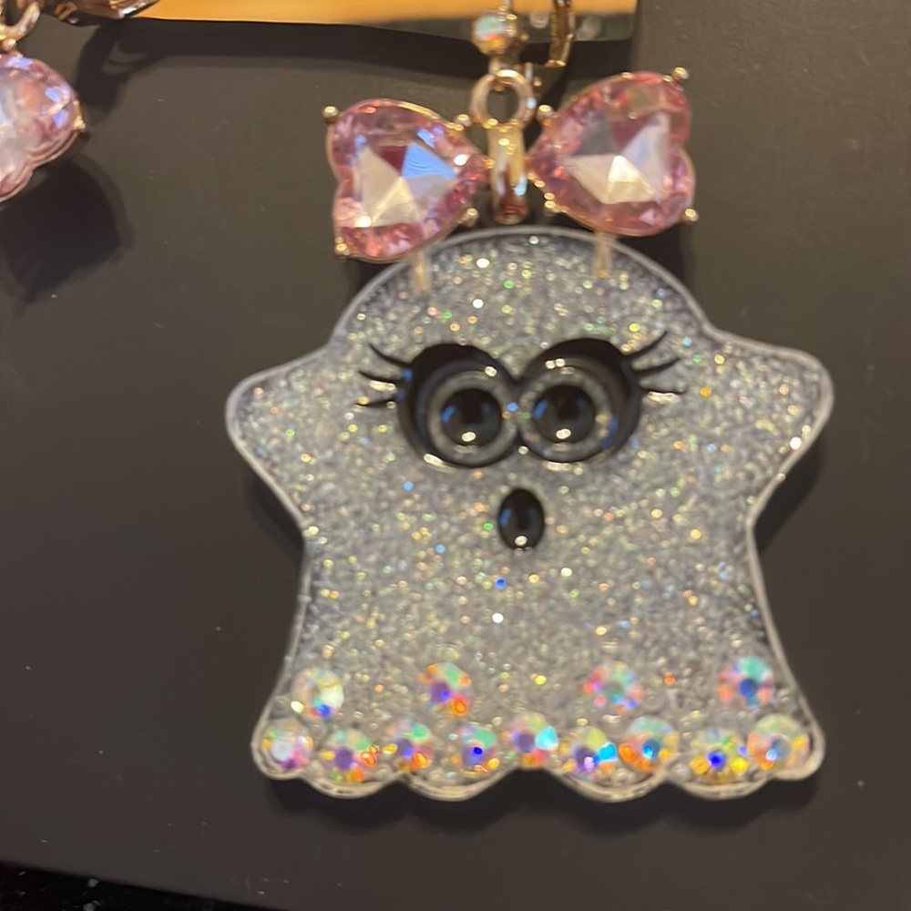 NWT Betsey Johnson, Halloween ghost with pink bow and bling dangle earrings - Picture 4 of 9